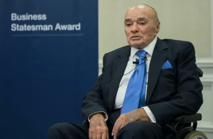 Dev mirasta büyük sır ortaya çıktı! Babalık davasını kazanmıştı: Mezarı açılan Şarık Tara 2.4 milyar dolar servet bıraktı - Resim : 9