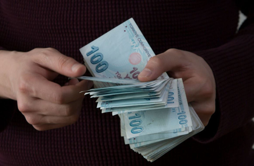 Asgari ücrete sadaka gibi zam. Geçen seneki artışı nokta atışıyla bildi. Çalışanlar isyan etti - Resim: 3