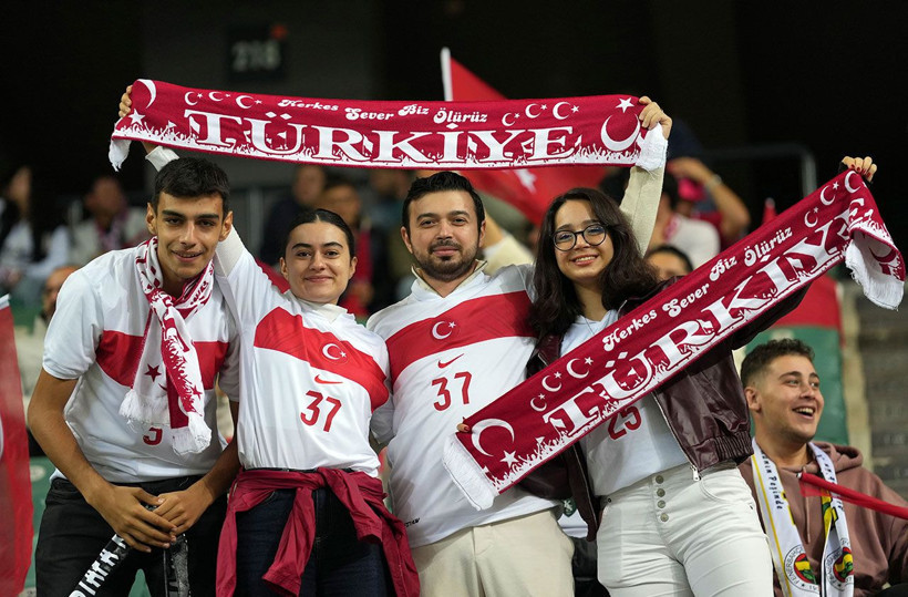 Kocaeli'de milli takıma büyük destek: "Türk önde, Türk ileri!" - Resim: 10