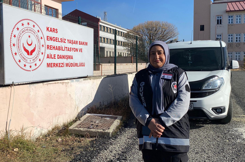 Kars’ta duygulandıran uzlaşma! Yumruğun cezası 20 şehit için 20 fidan - Resim : 2