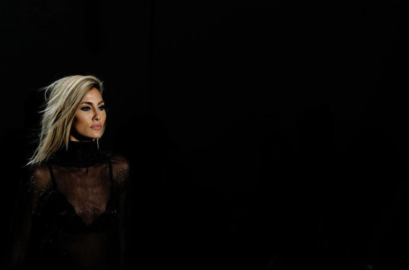 Ünlü model Çağla Şıkel’den İstanbul Boğazı’nda adrenalin dolu anlar: Hayallerine kavuştu - Resim : 11