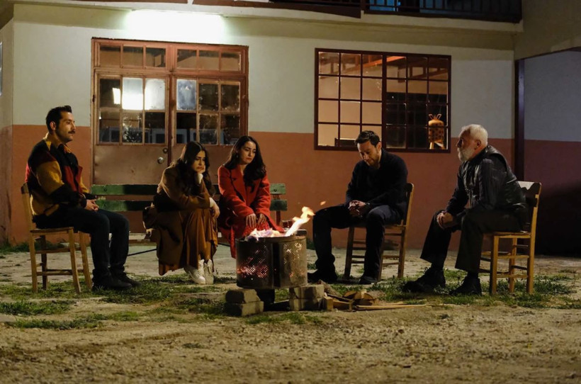 Güller ve Günahlar 5 yıl sonra tahta çıktı: Gönül Dağı yıllardır zirvedeydi! - Resim : 16