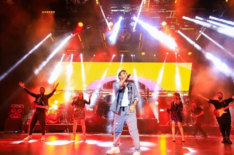 Ünlü şarkıcı Murat Dalkılıç'ın son hali hayranlarını endişelendirdi! 12. kez bıçak altına mı yattı? - Resim: 41