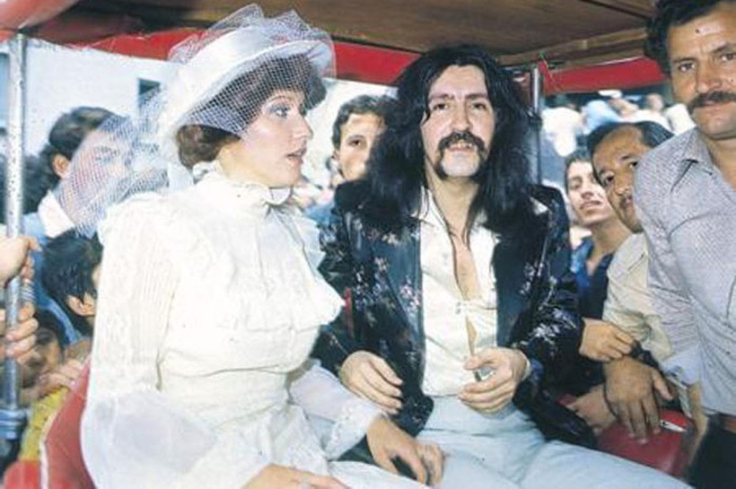 Türk Müziği’nin dev ismi Barış Manço’nun hiç görmediğiniz çocukluk karesi olay oldu! 7'den 77'ye herkesin sevgilisiydi - Resim: 13