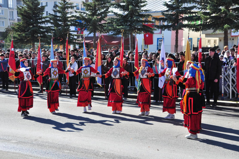 Kars destanı: 105 yıllık bağımsızlık günü coşkuyla kutlandı! - Resim : 6