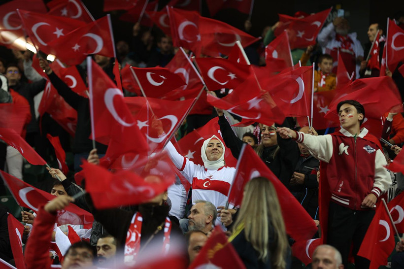 Kocaeli'de milli takıma büyük destek: "Türk önde, Türk ileri!" - Resim: 11