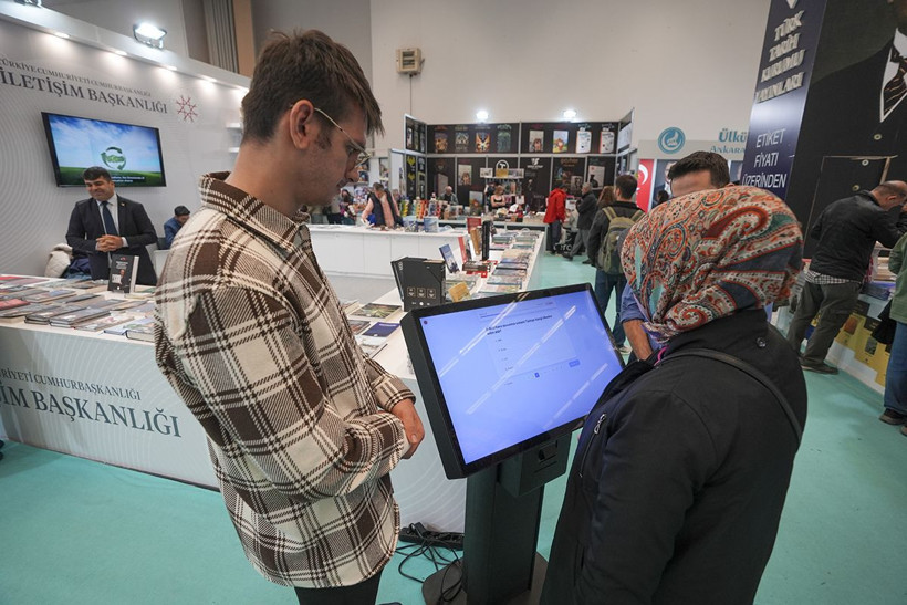 22. Ankara Kitap Fuarı'na veda: 400 bin ziyaretçiyle rekor kırdı! - Resim: 1