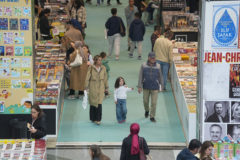 22. Ankara Kitap Fuarı'na veda: 400 bin ziyaretçiyle rekor kırdı! - Resim: 8
