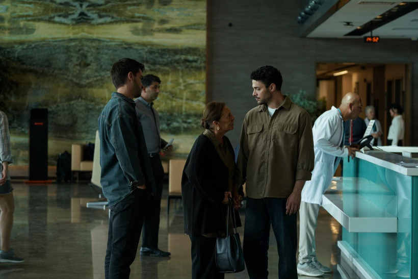 Gözleri KaraDeniz'in Çamlıhemşin’deki setini ayı bastı! Oyuncular şaşkın: Kadroya bomba transferler geldi - Resim: 28