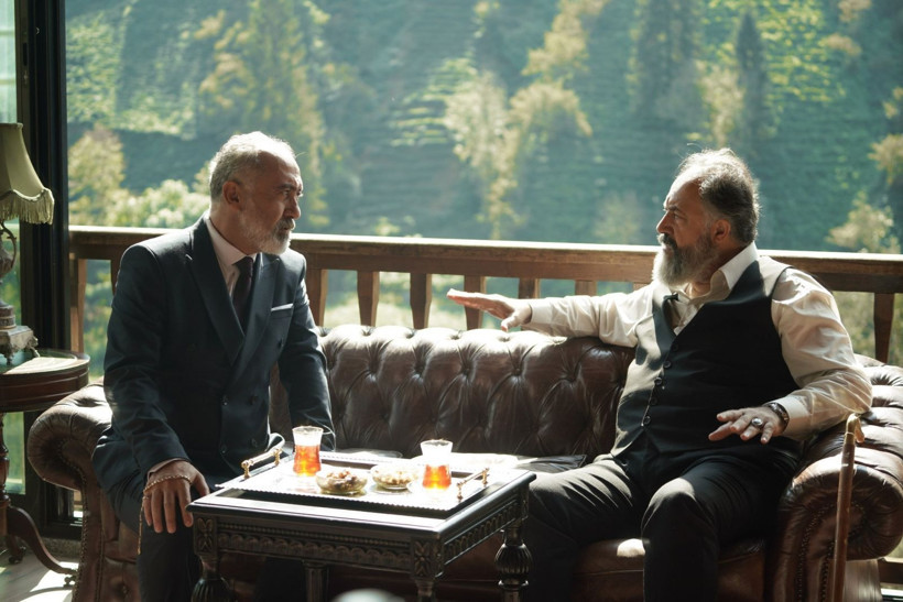 Gözleri KaraDeniz'in Çamlıhemşin’deki setini ayı bastı! Oyuncular şaşkın: Kadroya bomba transferler geldi - Resim: 12