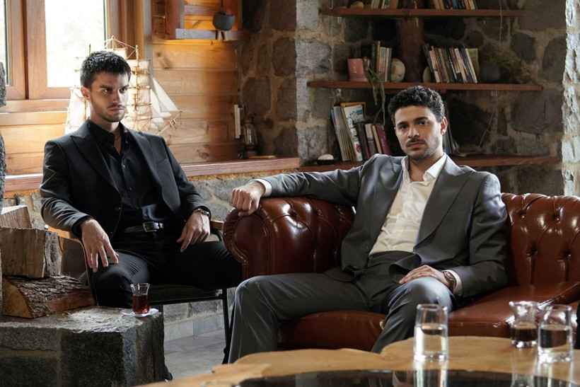 Gözleri KaraDeniz'in Çamlıhemşin’deki setini ayı bastı! Oyuncular şaşkın: Kadroya bomba transferler geldi - Resim: 11