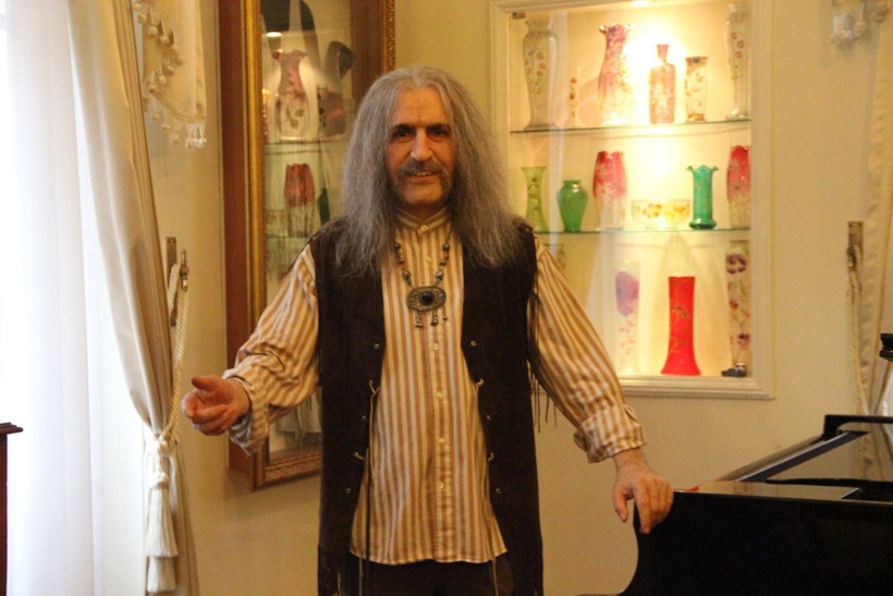 Türk Müziği’nin dev ismi Barış Manço’nun hiç görmediğiniz çocukluk karesi olay oldu! 7'den 77'ye herkesin sevgilisiydi - Resim: 50