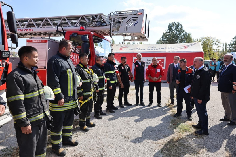 Kentsel yangın senaryosu gerçeği aratmadı! Çorum'da dev tatbikat! - Resim: 12