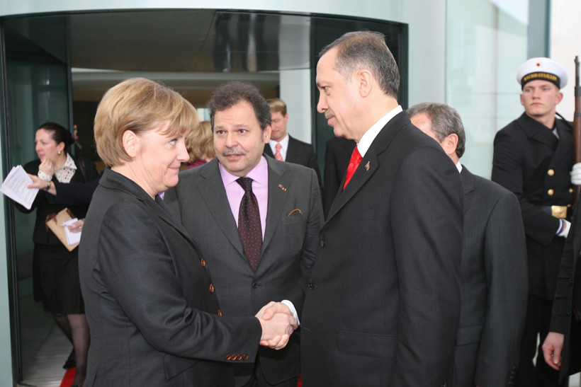 Kozmik danışmanı Cuneyd Zapsu şüpheli listesinden çıkartıldı! Can Holding operasyonu… - Resim : 2