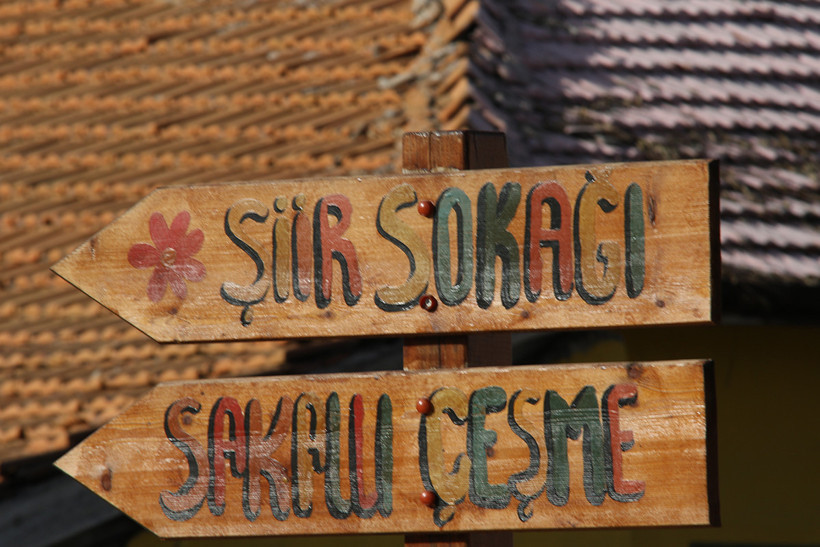 Masal köyü Türkiye’de gerçek oldu: Rengarenk evler arasında kaybolmak isteyenler buraya! Şehirden 40 dakika uzakta - Resim : 9