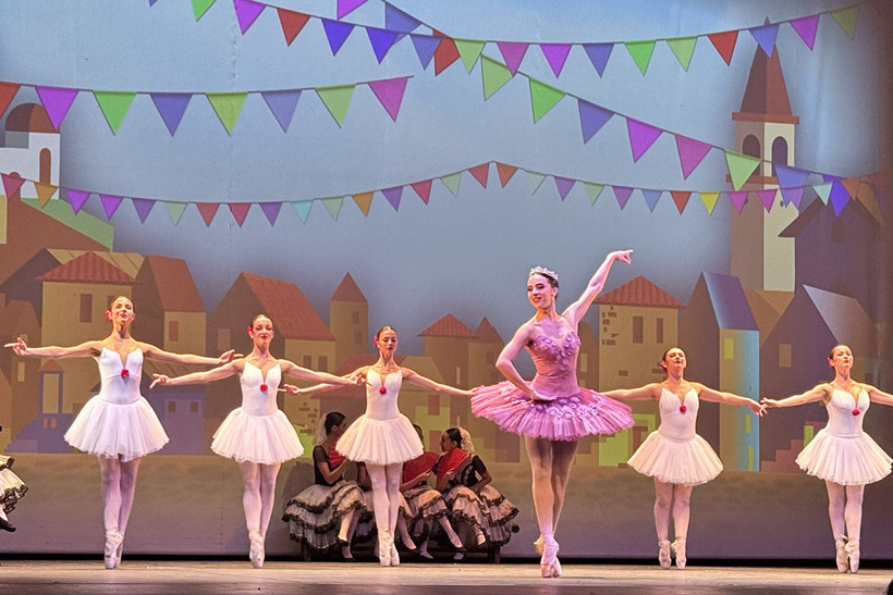 Türkiye’de bir ilk: Junior Ballet İstanbul’da: Anastasia Limenko ve gençler Don Kişot’u fethetti! - Resim : 3