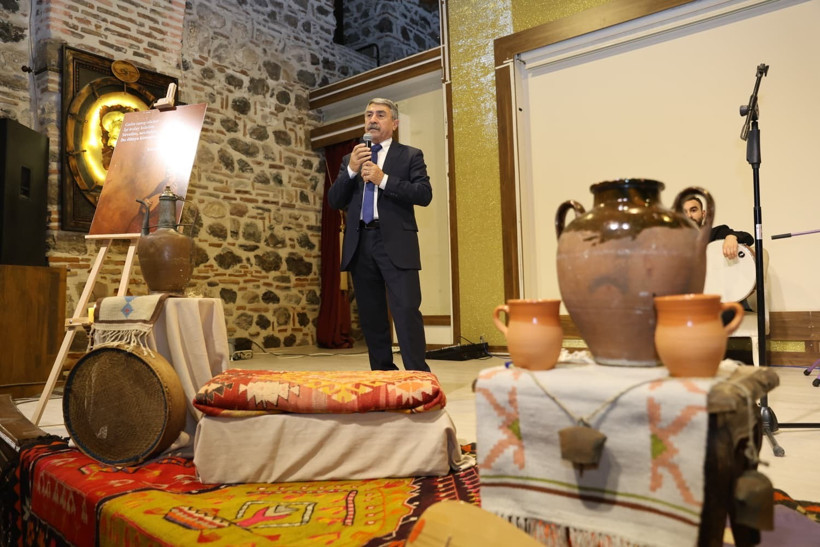 Aşk ile akıl Bedesten’de buluştu: Hayyam’dan Yunus’a bilgelik yolculuğu! - Resim : 3