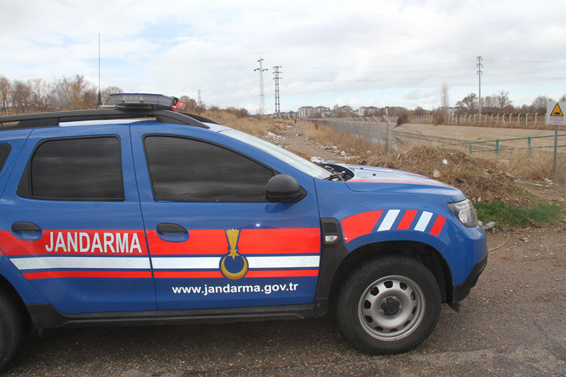 Göletler, dereler, ormanlar tarandı: 4 gündür iz yok: 15 yaşındaki Berk İvacık Nerede? - Resim : 3