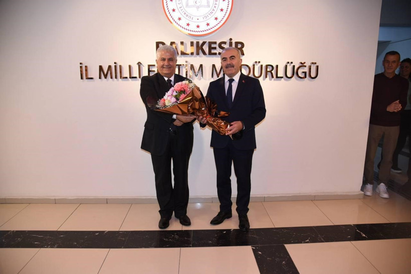 Balıkesir eğitiminde bayrak değişimi! - Resim : 2