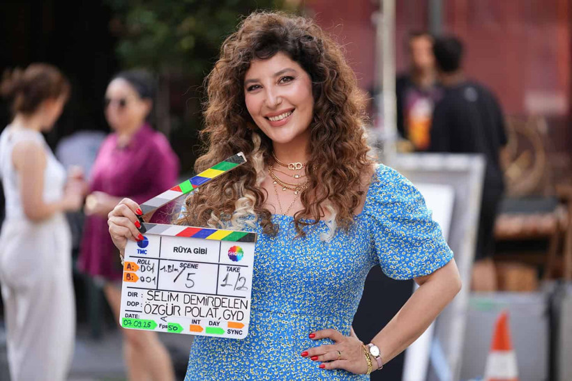 ‘Rüya Gibi’ başladı! Seda Bakan’dan peri masalı gibi dönüş: Pazar akşamının yeni kraliçesi olmaya aday - Resim : 6