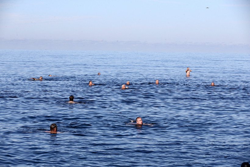 Soğuk suda sıcak mesaj: ‘Sağlığa Kulaç At!’ - Resim : 2