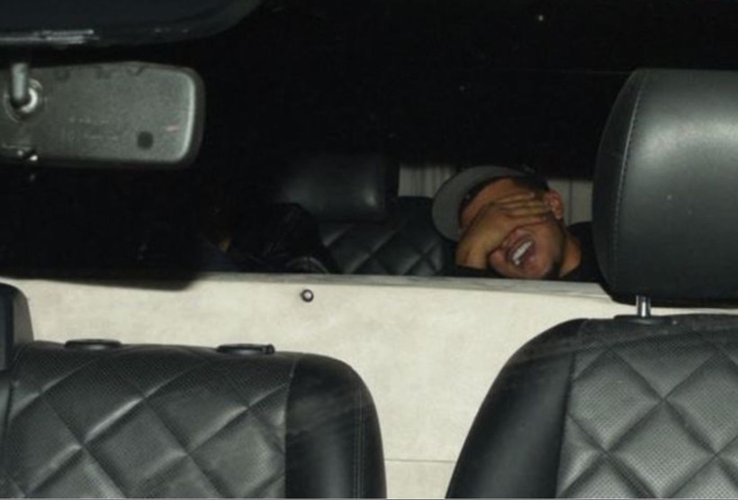 Dünya yıldızı futbolcu Jadon Sancho ve rapçi sevgilisi Saweetie’ ile Sirkeci paparazzilere yakalandı: Köşe bucak saklandılar! - Resim : 10