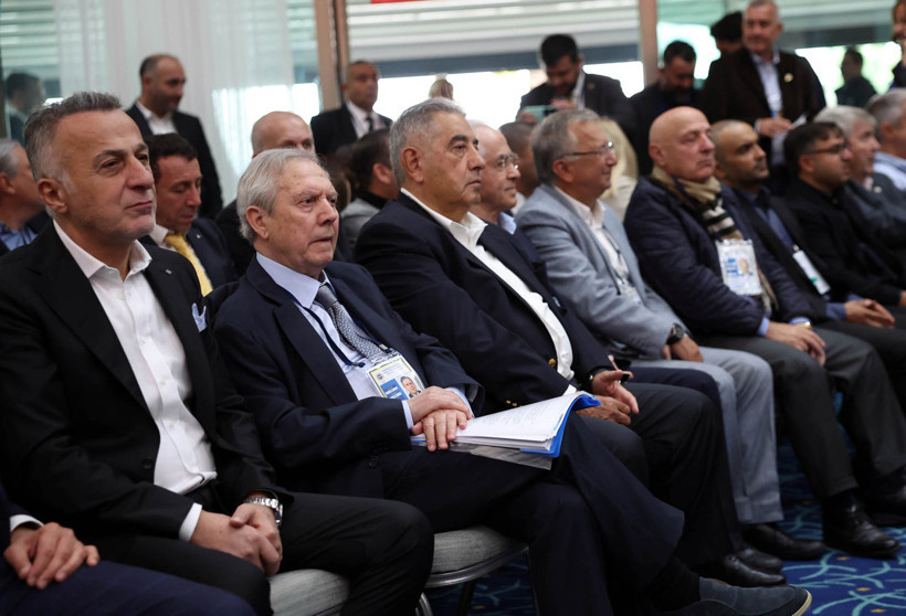 Fenerbahçe Yüksek Divan Kurulu'na Ali Koç ve Aziz Yıldırım arasında yaşananlar damga vurdu! - Resim : 2