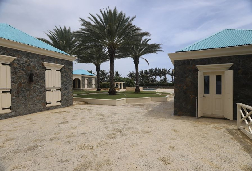 'Pedofili' adasının ilk görüntüleri... İşte Epstein adası - Resim: 9