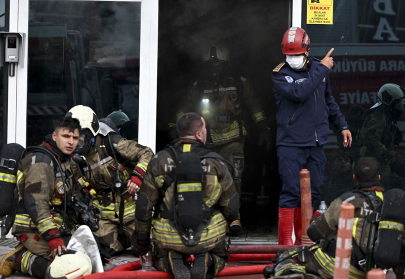Ankara OSB’de yangın! İtfaiye ekipleri seferber oldu - Resim : 6