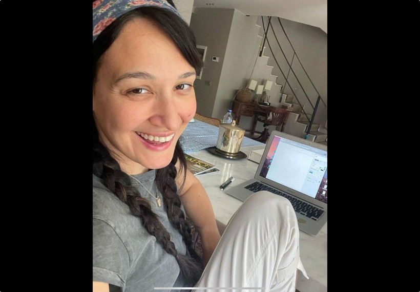 Çocukluk fotoğrafındaki o minik kız şaşırttı! Şu an tüm Türkiye'nin tanıdığı bir isim - Resim: 24