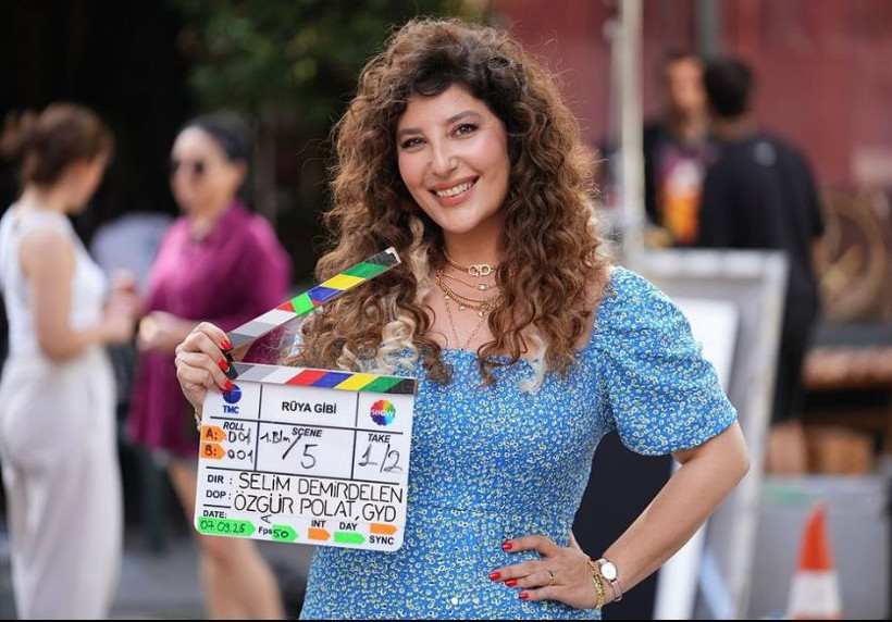 Eda Ece’den Şebnem Bozoklu’ya soğuk duş! Takip butonuna bastı: Neler oluyor? - Resim : 18