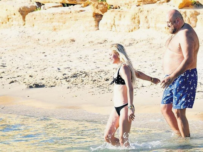 MasterChef Somer Sivrioğlu ve sevgilisi Tilbe Uslu ilişkisi çatırdıyor mu? Yaş farkıyla gündem olmuşlardı - Resim: 12