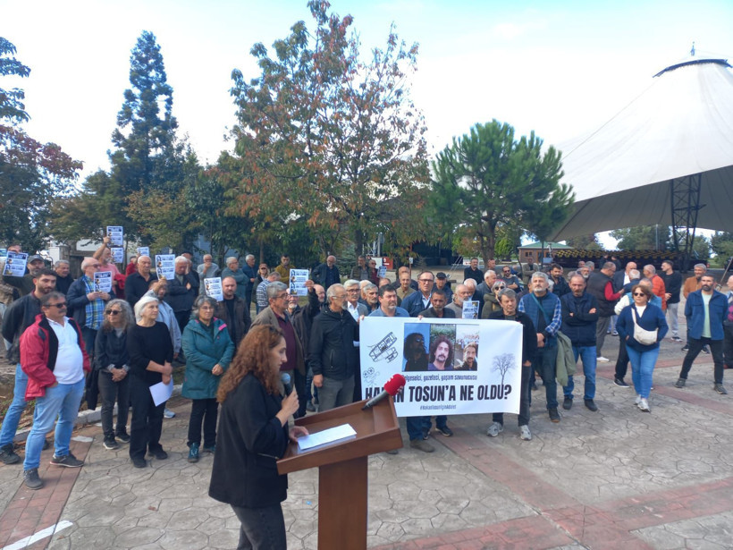 Gazeteci Hakan Tosun’a yapılan saldırı Arhavi’de protesto edildi: “Mücadelemizle Yaşayacak” - Resim : 1