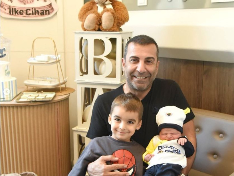 'Bahar' dizisinin Tolga'sı Emre Karayel'e en anlamlı doğum günü hediyesi: Oğlu İlke Cihan'la ilk poz! - Resim: 1