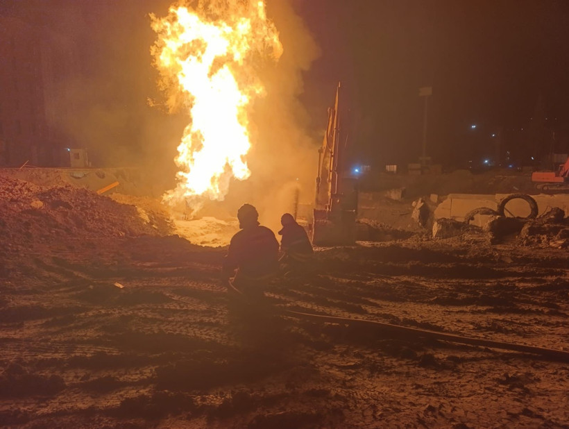Gaz kaçağı alev topuna dönüştü! İki işçi alevler arasında kaldı - Resim : 1