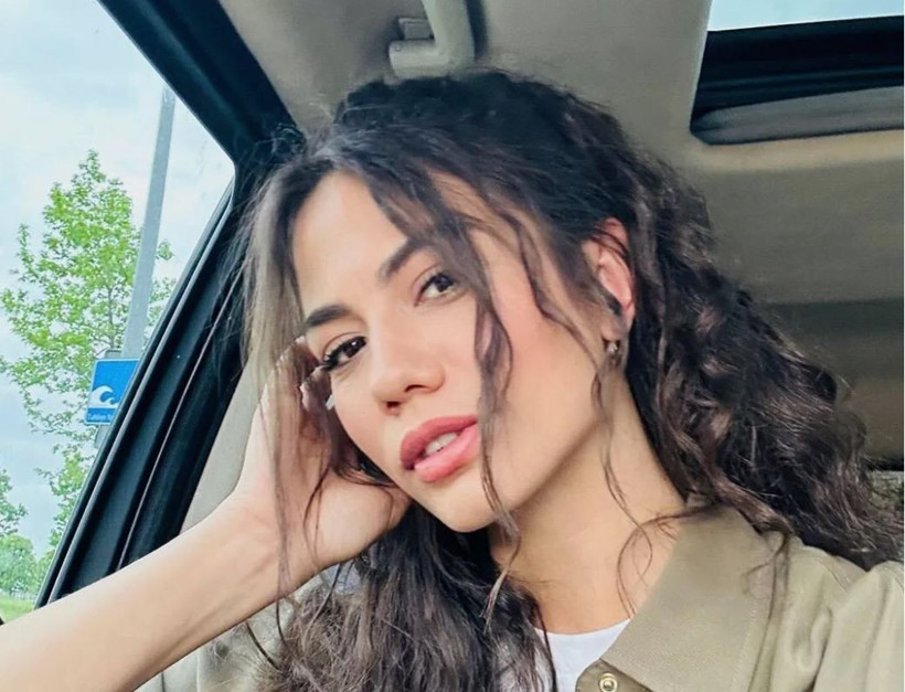 Eşref Rüya'nın Nisan'ı Demet Özdemir Beşiktaşlı Emirhan Topçu ile aşk mı yaşıyor? Yaş farkı dikkat çekti! - Resim : 3