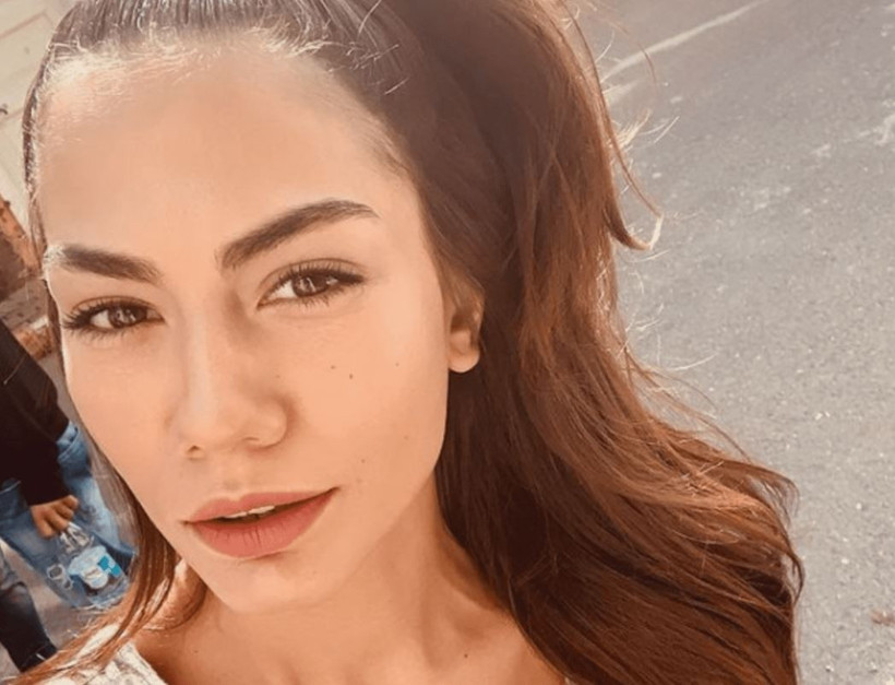 Eşref Rüya'nın Nisan'ı Demet Özdemir Beşiktaşlı Emirhan Topçu ile aşk mı yaşıyor? Yaş farkı dikkat çekti! - Resim : 4