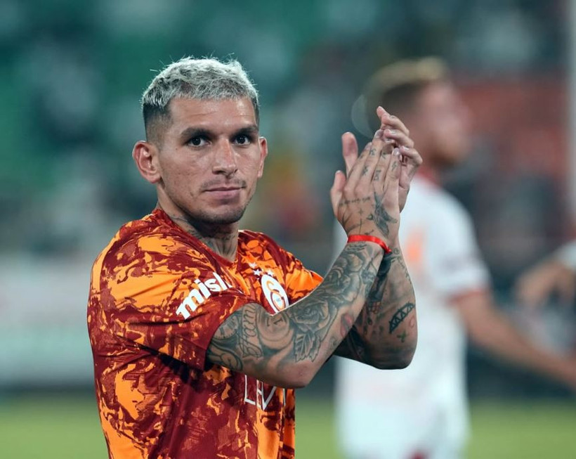 Devrim Özkan’dan Lucas Torreira’ya buz gibi ret: Aşk ilanı yaptı, takip havada kaldı - Resim : 7