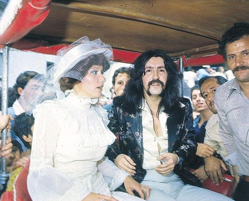 Türk Müziği’nin dev ismi Barış Manço’nun hiç görmediğiniz çocukluk karesi olay oldu! 7'den 77'ye herkesin sevgilisiydi - Resim: 8
