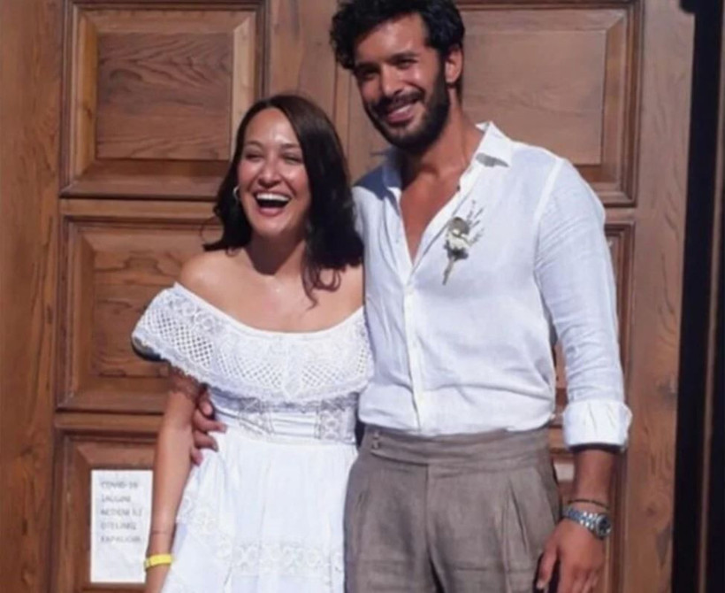 Çocukluk fotoğrafındaki o minik kız şaşırttı! Şu an tüm Türkiye'nin tanıdığı bir isim - Resim: 31