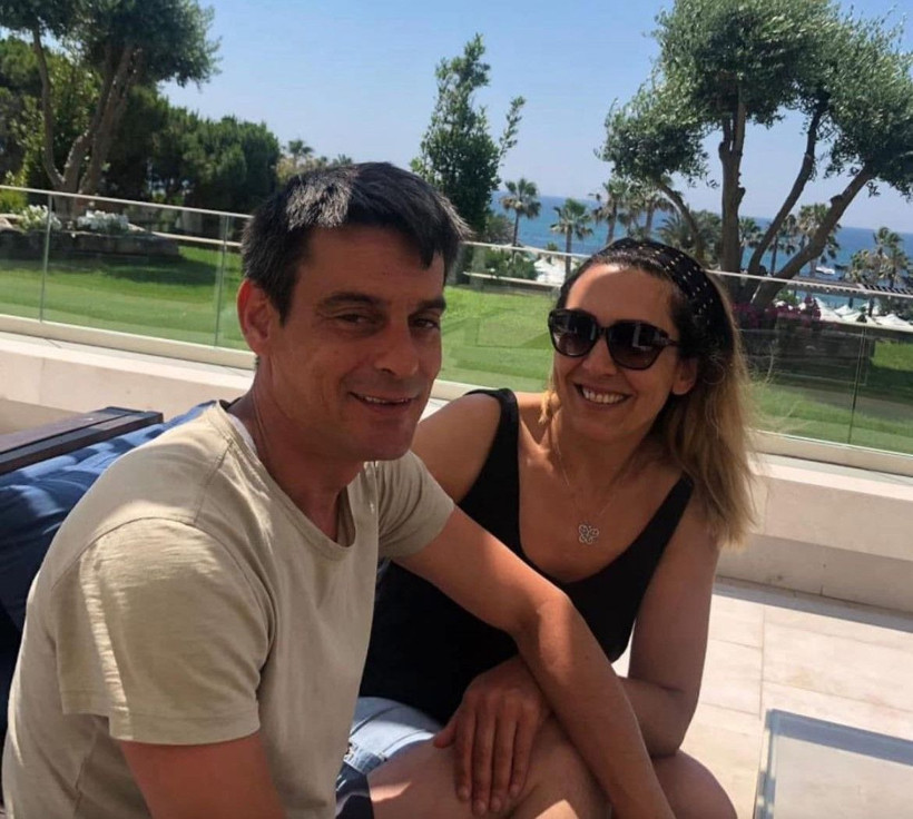 ‘Neşeli Günler’ filmi gerçek oldu! Boşanan çift aynı sokakta rakip oldu: “Keşke Sadece limon mu sirke mi kavgası olsa…” - Resim: 16