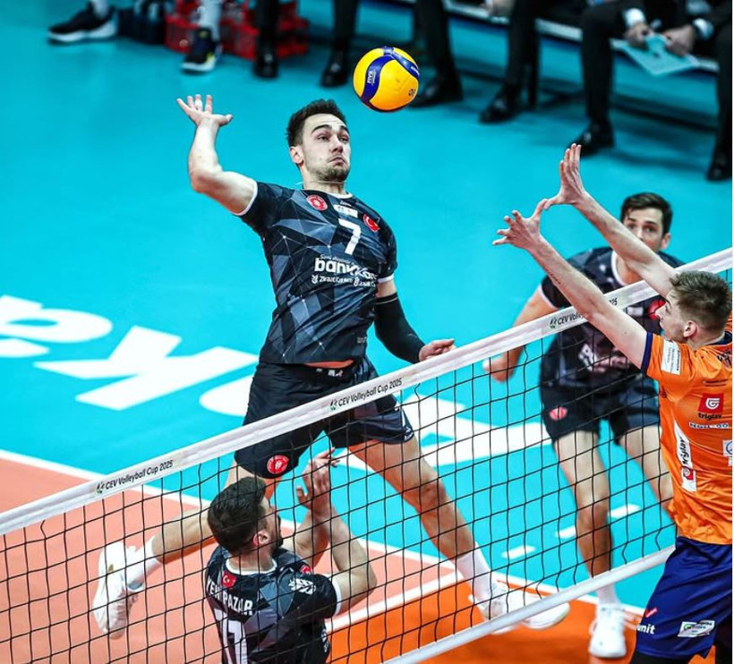 Miss Universe Türkiye temsilcisi Ceren Arslan'ın beş yıllık aşkı ortaya çıktı! Eski sevgilisi Milli voleybocu Milli voleybolcu Bedirhan Bülbül - Resim : 19