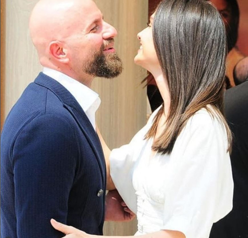 Yasemin Ergene’den ayrılan İzzet Özilhan eğlencede yakalandı: Bekar hayatına hızlı giriş yaptı - Resim: 49