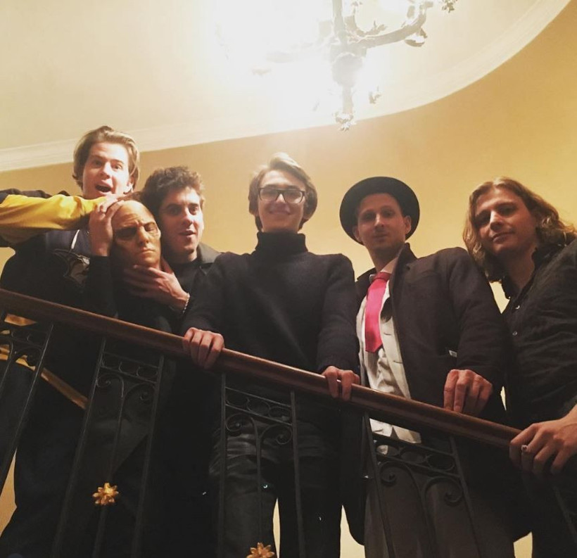 Game Of Thrones'un Bran Stark’ı Isaac Hempstead Wright imzayı attı: Hayatımın en güzel günü! - Resim: 26