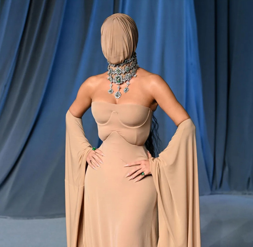 Kim Kardashian’ı hiç böyle görmediniz! - Resim : 2