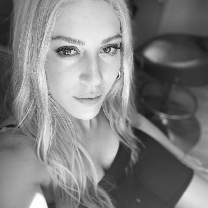 Sinem Kobal kızlarıyla doğayla baş başa: Mutluluk pozları mest etti! - Resim: 22