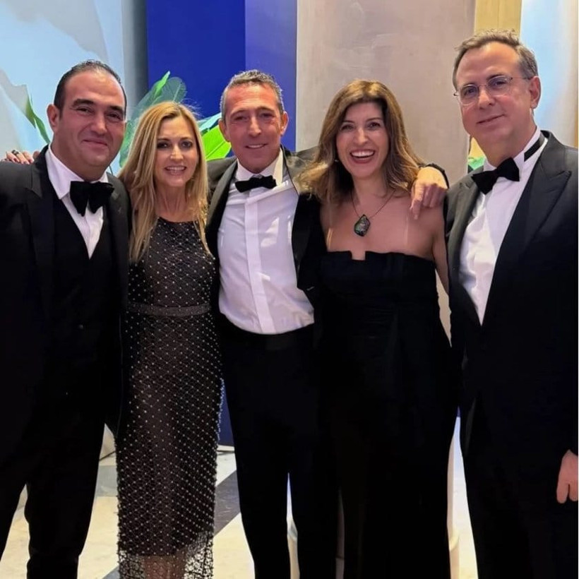 Vuslat Doğan’dan eski eşe sürpriz ziyaret: Ali Sabancı sahneden teşekkür etti - Resim : 2