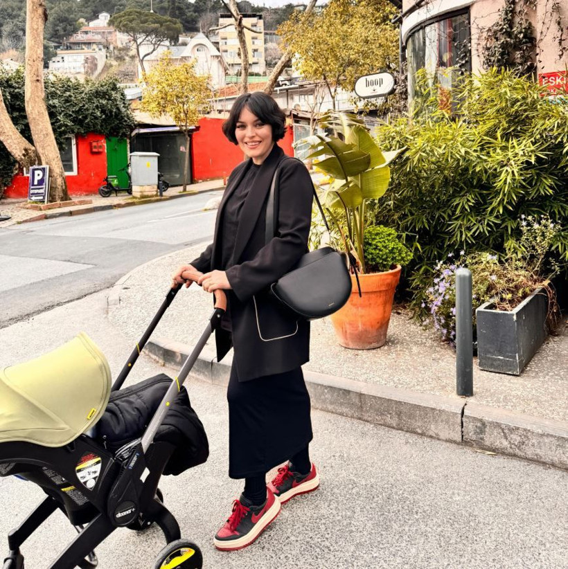 Enis Arıkan ‘Ezgi Mola' sorusuna bile katlanamadı: Daha düne kadar çifte kumrular gibiydiniz! - Resim: 37