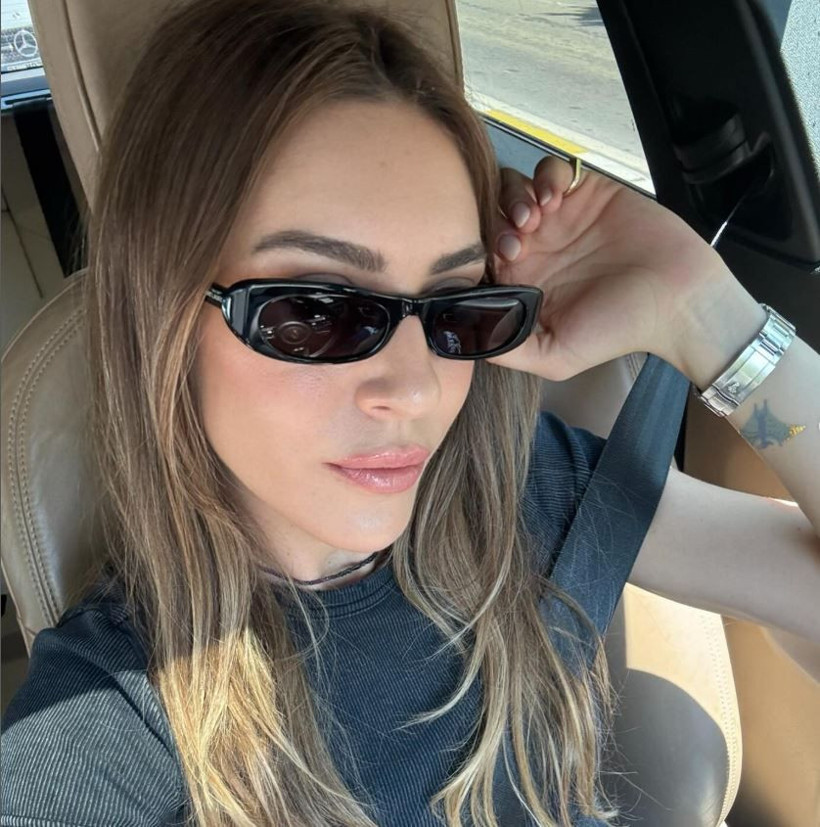 Sinem Kobal kızlarıyla doğayla baş başa: Mutluluk pozları mest etti! - Resim: 2