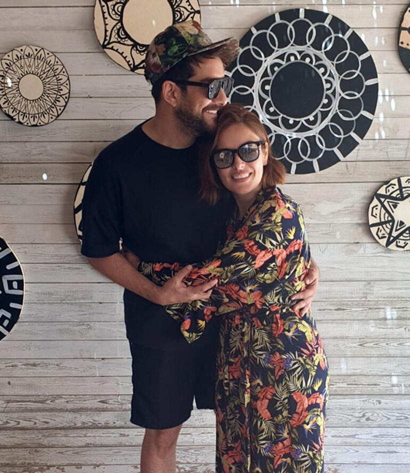 Enis Arıkan ‘Ezgi Mola' sorusuna bile katlanamadı: Daha düne kadar çifte kumrular gibiydiniz! - Resim: 39